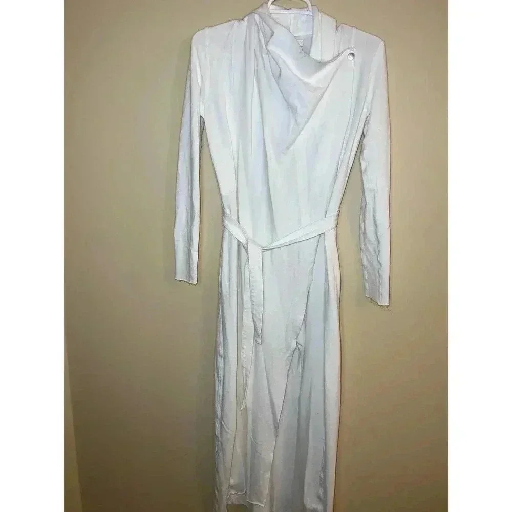 LUNYA xs/small the robe